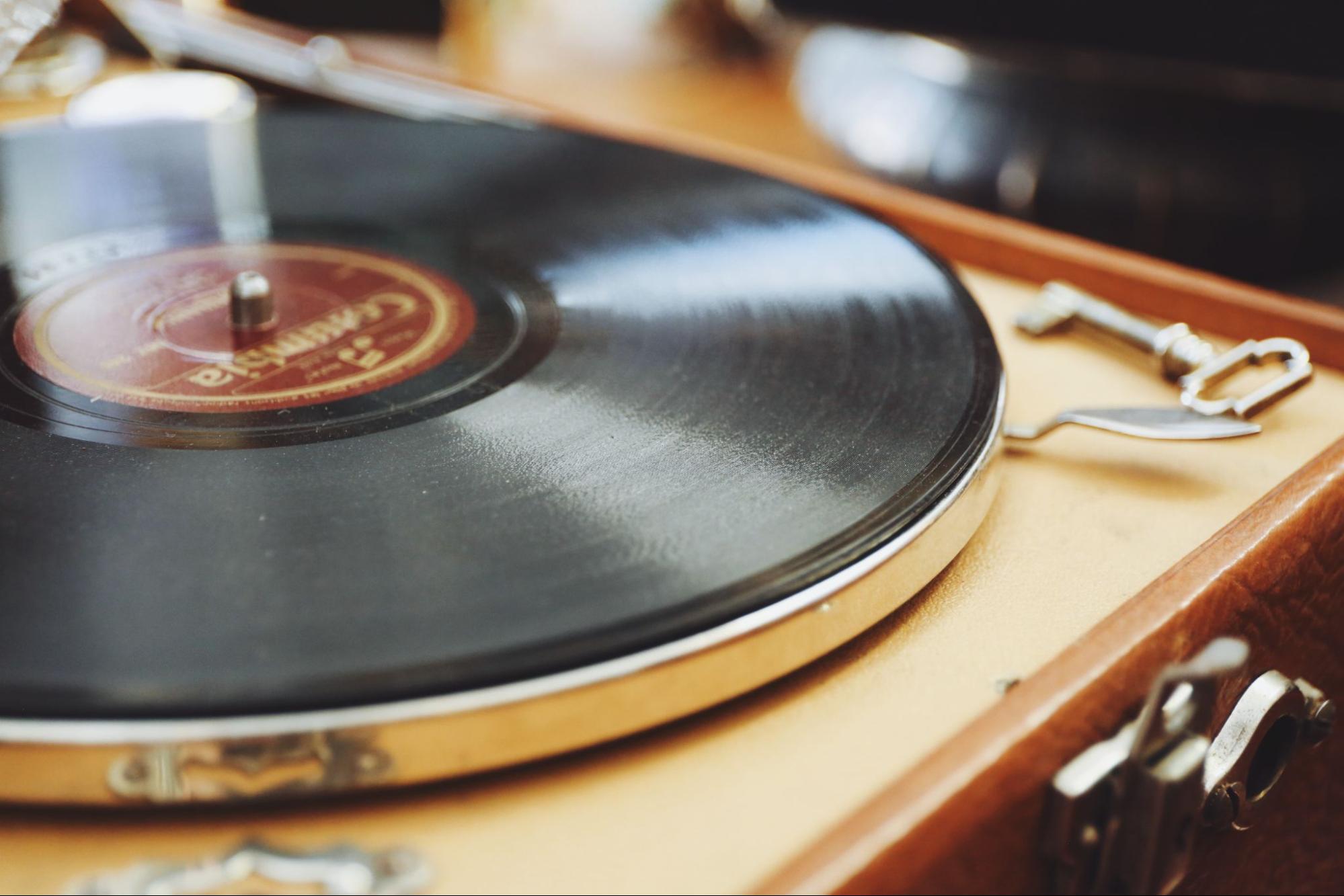 How Are Turntables and Record Players Different